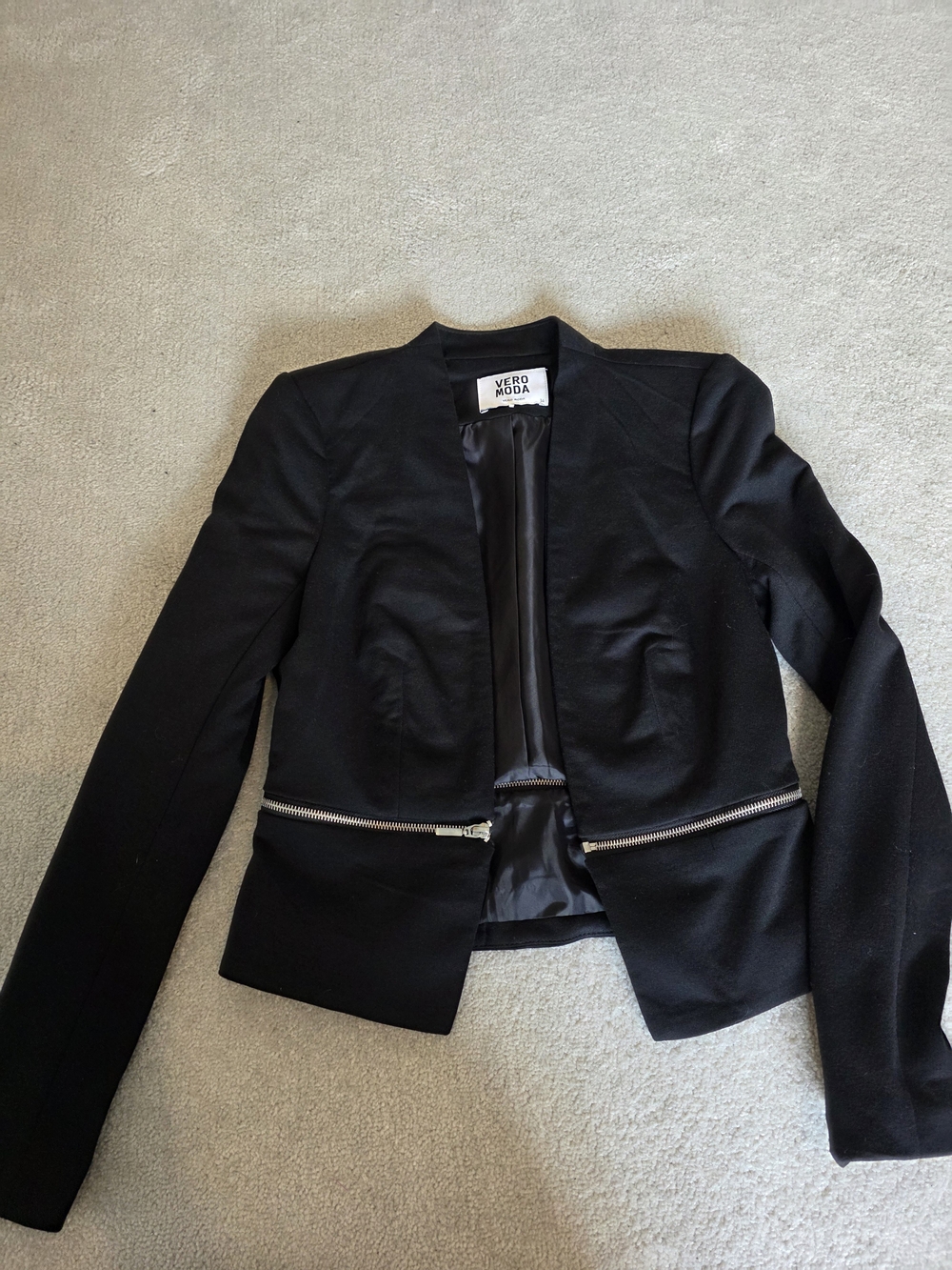 Vero Moda Black Zip-Pocket Women's Blazer